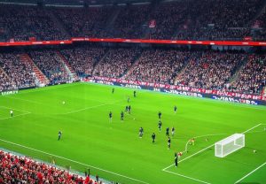 哈斯菲尔德与卢顿激情对决谁能在英冠赛场上笑到最后